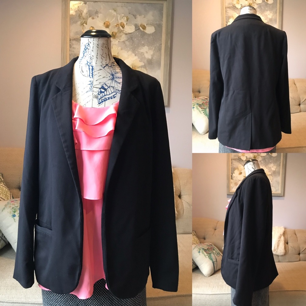 GUC black loose fit blazer jacket